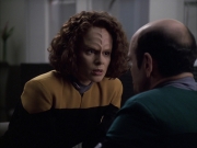 extant_StarTrek_VOY_6x04-TinkerTenorDoctorSpy_02169.jpg
