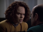 extant_StarTrek_VOY_6x04-TinkerTenorDoctorSpy_02179.jpg