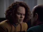 extant_StarTrek_VOY_6x04-TinkerTenorDoctorSpy_02180.jpg