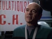 extant_StarTrek_VOY_6x04-TinkerTenorDoctorSpy_02215.jpg