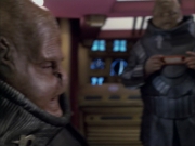extant_StarTrek_VOY_6x04-TinkerTenorDoctorSpy_02234.jpg