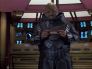 extant_StarTrek_VOY_6x04-TinkerTenorDoctorSpy_02235.jpg