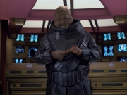 extant_StarTrek_VOY_6x04-TinkerTenorDoctorSpy_02243.jpg