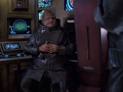 extant_StarTrek_VOY_6x04-TinkerTenorDoctorSpy_02250.jpg