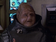 extant_StarTrek_VOY_6x04-TinkerTenorDoctorSpy_02261.jpg