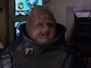 extant_StarTrek_VOY_6x04-TinkerTenorDoctorSpy_02268.jpg