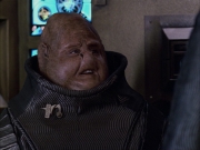 extant_StarTrek_VOY_6x04-TinkerTenorDoctorSpy_02285.jpg