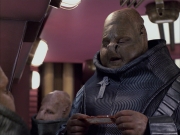 extant_StarTrek_VOY_6x04-TinkerTenorDoctorSpy_02296.jpg