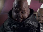extant_StarTrek_VOY_6x04-TinkerTenorDoctorSpy_02365.jpg