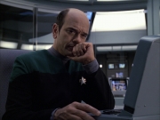 extant_StarTrek_VOY_6x04-TinkerTenorDoctorSpy_02386.jpg