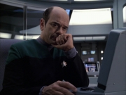 extant_StarTrek_VOY_6x04-TinkerTenorDoctorSpy_02388.jpg