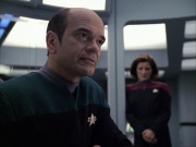 extant_StarTrek_VOY_6x04-TinkerTenorDoctorSpy_02414.jpg
