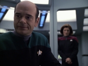 extant_StarTrek_VOY_6x04-TinkerTenorDoctorSpy_02424.jpg