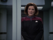 extant_StarTrek_VOY_6x04-TinkerTenorDoctorSpy_02439.jpg