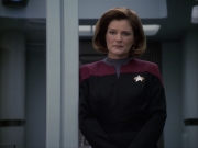 extant_StarTrek_VOY_6x04-TinkerTenorDoctorSpy_02440.jpg