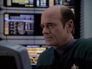 extant_StarTrek_VOY_6x04-TinkerTenorDoctorSpy_02454.jpg