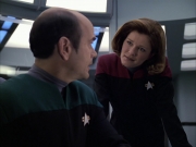 extant_StarTrek_VOY_6x04-TinkerTenorDoctorSpy_02464.jpg