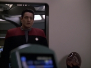 extant_StarTrek_VOY_6x04-TinkerTenorDoctorSpy_02477.jpg