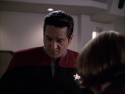 extant_StarTrek_VOY_6x04-TinkerTenorDoctorSpy_02482.jpg