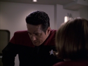 extant_StarTrek_VOY_6x04-TinkerTenorDoctorSpy_02484.jpg