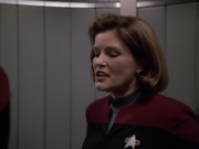 extant_StarTrek_VOY_6x04-TinkerTenorDoctorSpy_02500.jpg