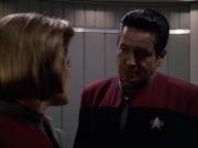 extant_StarTrek_VOY_6x04-TinkerTenorDoctorSpy_02513.jpg