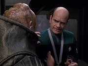 extant_StarTrek_VOY_6x04-TinkerTenorDoctorSpy_02600.jpg