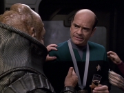 extant_StarTrek_VOY_6x04-TinkerTenorDoctorSpy_02601.jpg