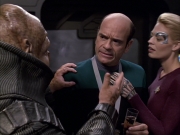 extant_StarTrek_VOY_6x04-TinkerTenorDoctorSpy_02602.jpg