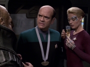 extant_StarTrek_VOY_6x04-TinkerTenorDoctorSpy_02611.jpg
