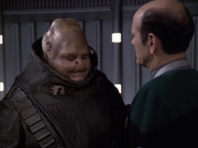 extant_StarTrek_VOY_6x04-TinkerTenorDoctorSpy_02657.jpg