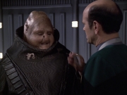 extant_StarTrek_VOY_6x04-TinkerTenorDoctorSpy_02658.jpg