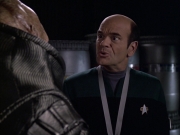 extant_StarTrek_VOY_6x04-TinkerTenorDoctorSpy_02685.jpg