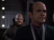 extant_StarTrek_VOY_6x04-TinkerTenorDoctorSpy_02715.jpg
