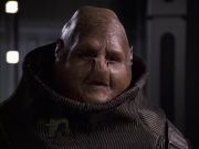 extant_StarTrek_VOY_6x04-TinkerTenorDoctorSpy_02745.jpg
