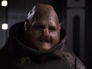 extant_StarTrek_VOY_6x04-TinkerTenorDoctorSpy_02755.jpg