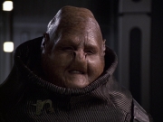 extant_StarTrek_VOY_6x04-TinkerTenorDoctorSpy_02756.jpg