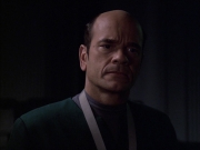extant_StarTrek_VOY_6x04-TinkerTenorDoctorSpy_02766.jpg