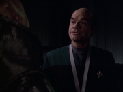 extant_StarTrek_VOY_6x04-TinkerTenorDoctorSpy_02780.jpg