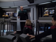 extant_StarTrek_VOY_6x04-TinkerTenorDoctorSpy_02790.jpg