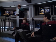 extant_StarTrek_VOY_6x04-TinkerTenorDoctorSpy_02802.jpg