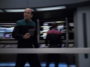 extant_StarTrek_VOY_6x04-TinkerTenorDoctorSpy_02814.jpg