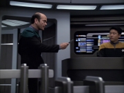 extant_StarTrek_VOY_6x04-TinkerTenorDoctorSpy_02816.jpg