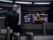 extant_StarTrek_VOY_6x04-TinkerTenorDoctorSpy_02820.jpg