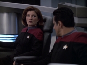 extant_StarTrek_VOY_6x04-TinkerTenorDoctorSpy_02832.jpg