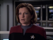 extant_StarTrek_VOY_6x04-TinkerTenorDoctorSpy_02857.jpg