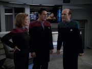 extant_StarTrek_VOY_6x04-TinkerTenorDoctorSpy_02864.jpg
