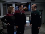 extant_StarTrek_VOY_6x04-TinkerTenorDoctorSpy_02867.jpg