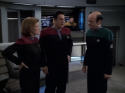 extant_StarTrek_VOY_6x04-TinkerTenorDoctorSpy_02868.jpg