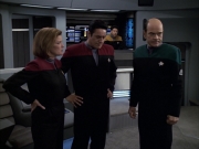 extant_StarTrek_VOY_6x04-TinkerTenorDoctorSpy_02869.jpg
